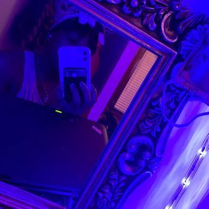 Meet your Posher, Robin